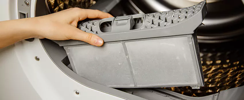 Signs Of A Clogged Dryer Lint Trap in Vista, California